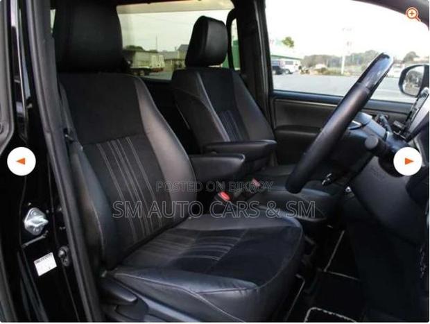 Toyota Esquire Hybrid Gi Premium 2021