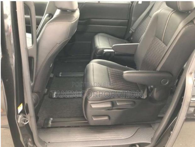 Toyota Noah Hybrid S-Z 4.5 AP 2023