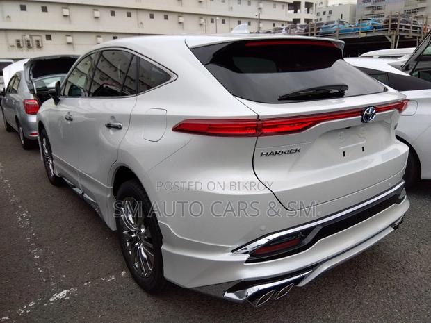 Toyota Harrier Hybrid Z Pearl 2025