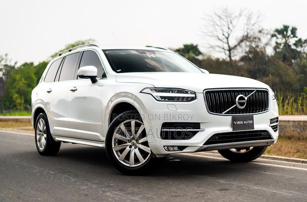 Volvo XC90 T5 Momentum AWD 2019 White