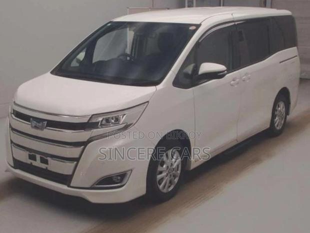 Toyota Noah X HYB WITH FOOT STEP 2021