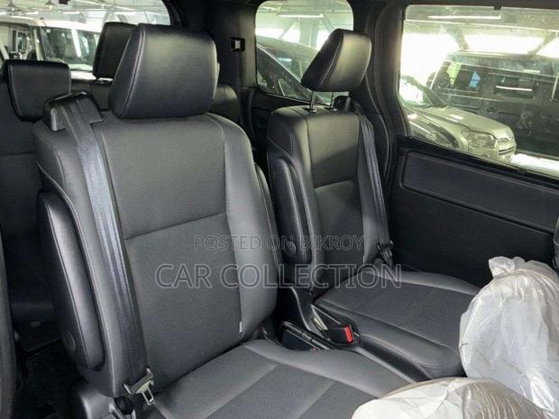 Toyota Esquire GI HYBRID 2021