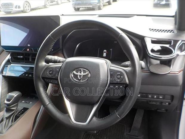 Toyota Harrier Z Leather HV Pearl 2022