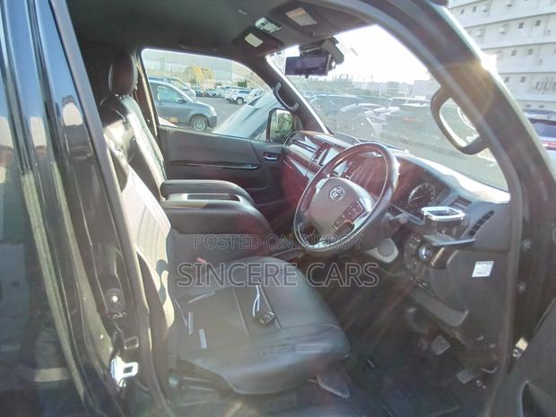 Toyota Hiace SUPER GL DARK PRIME2 2021