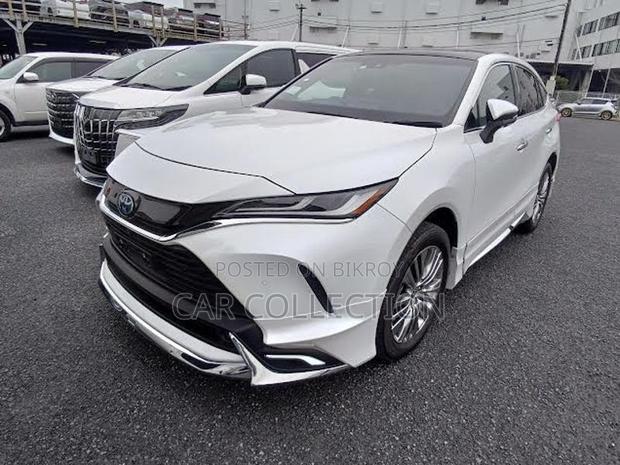 Toyota Harrier Z Leather HV Pearl 2023
