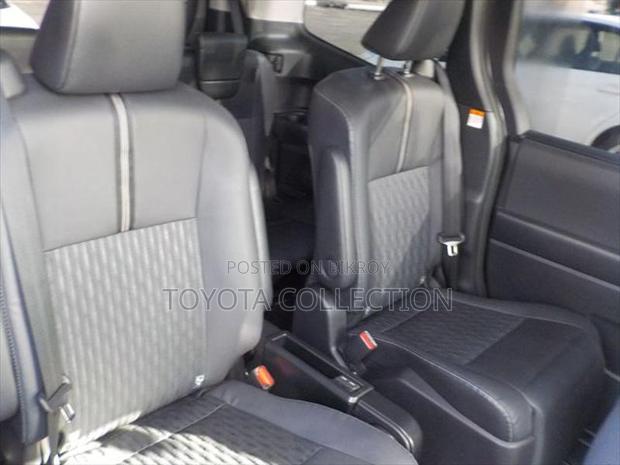 Toyota Noah Z HYBRID NEW SHAPE 2022