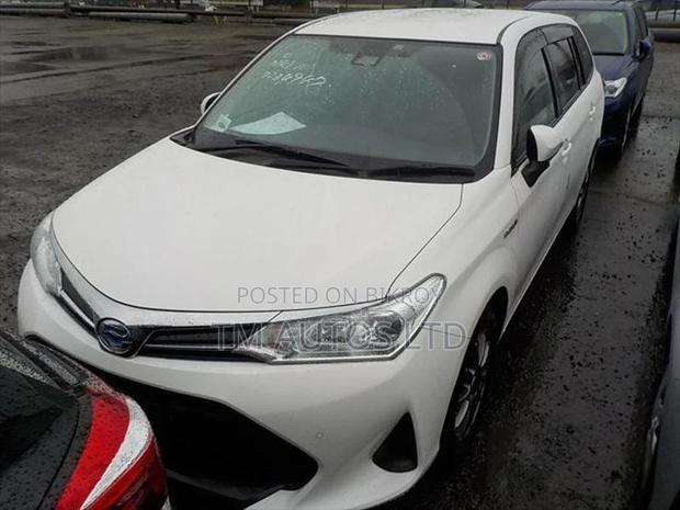 Toyota Corolla Fielder 2020 White