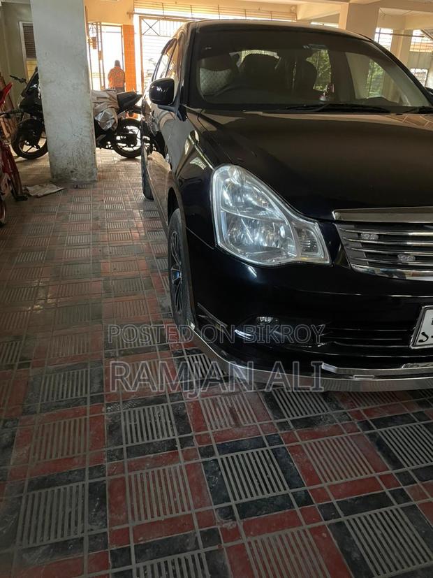 Nissan Bluebird 2006 Black