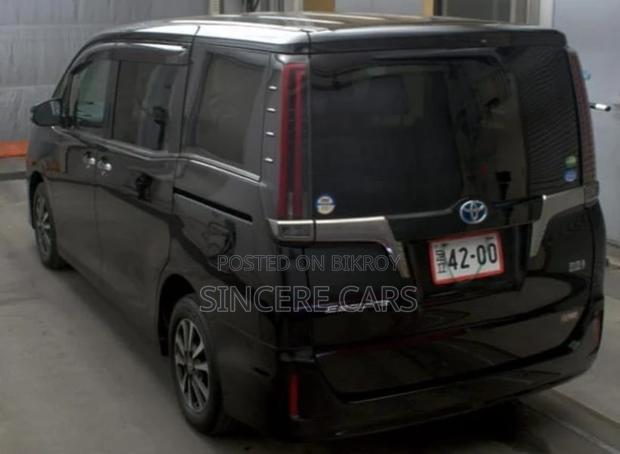 Toyota Esquire GI PREMIUM 4 POINT 2021