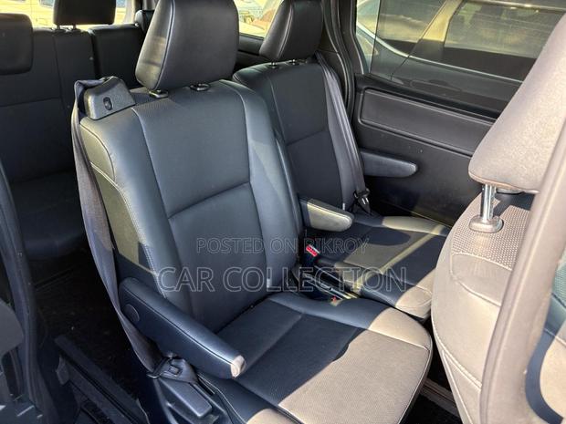 Toyota Esquire GI 2021