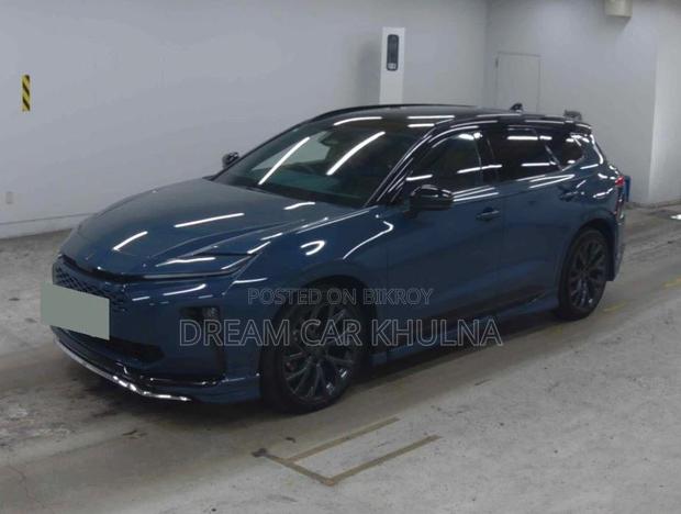 Toyota Crown Estate Z Hybrid 2025