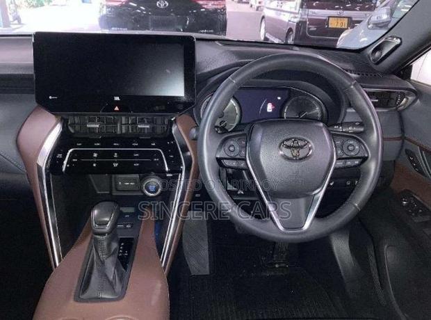 Toyota Harrier Z LEATHER NON HYBRID 2020