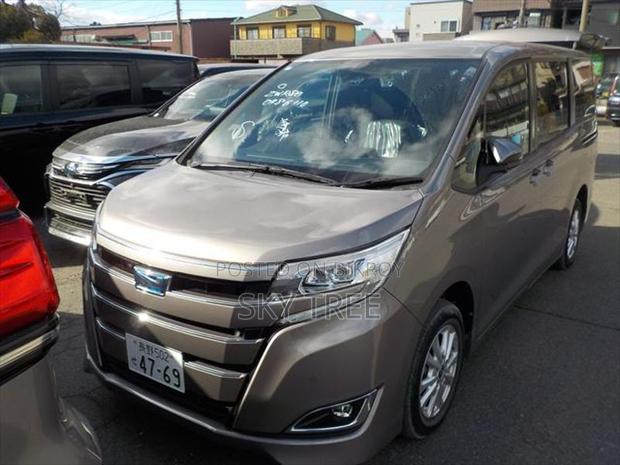 Toyota Noah G Pack. 2021
