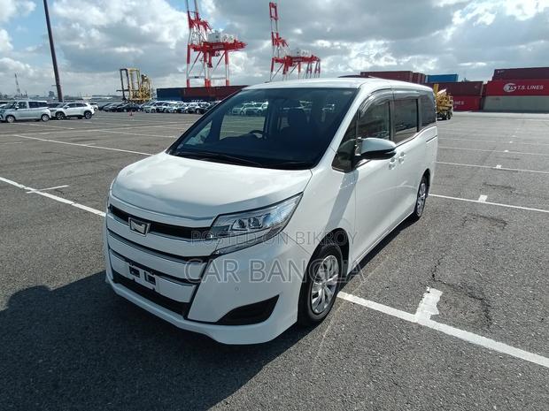 Toyota Noah X_NON_HYBRID 2021