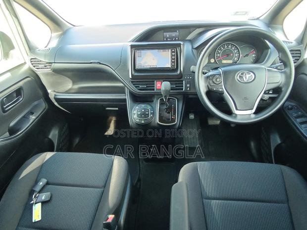 Toyota Noah X_NON_HYBRID 2021