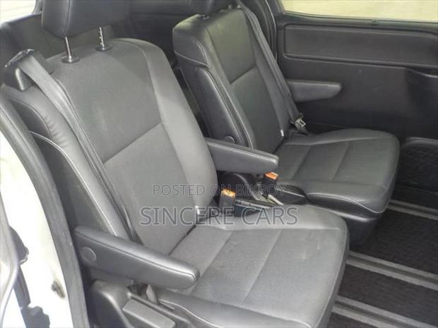 Toyota Esquire GI HYB 4 POINT 2021