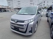 Toyota Noah Non Hybrid X Grey 2022 for sale