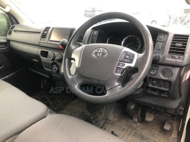 Toyota Hiace GL Dual Ac White2021 2021