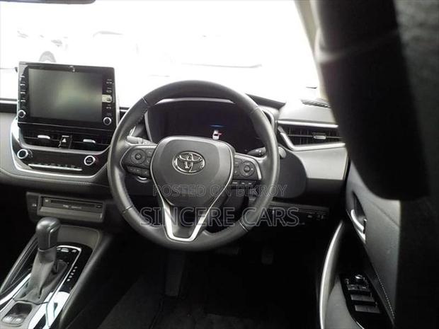 Toyota Corolla HYBRID S 2021