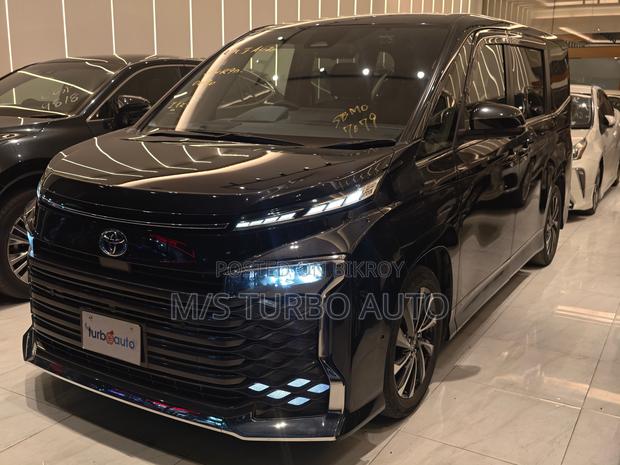 Toyota Voxy S-Z PREMIUM 2023