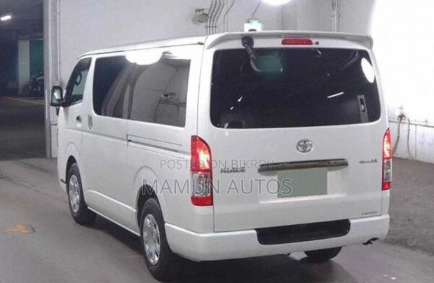 Toyota HiAce 2020 White