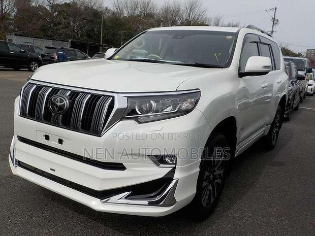 Toyota Land Cruiser Prado TX Limited 5 G 2022