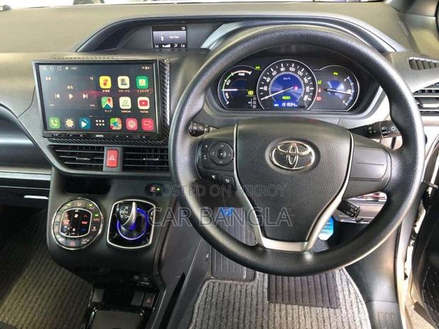 Toyota Noah X 2021