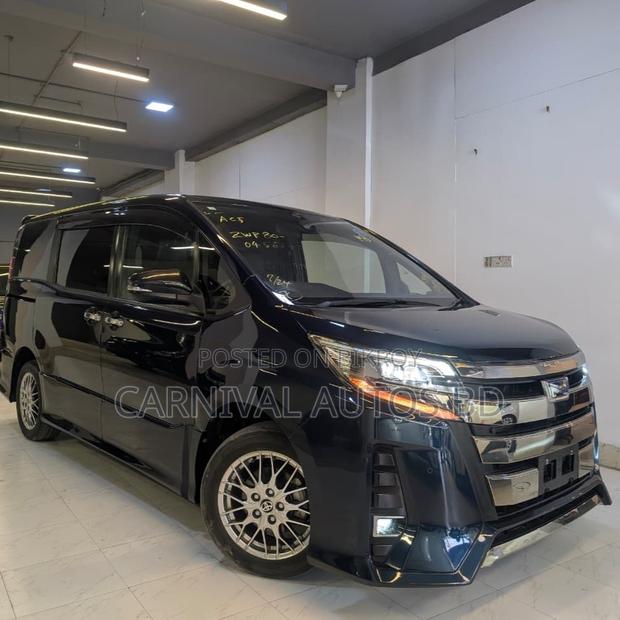 Toyota Noah SI WXB II HYBRID 2020