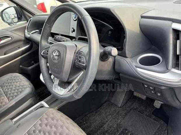 Toyota Voxy SZ Pearl Bodykit 2023