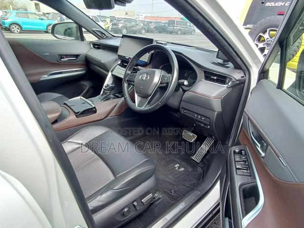 Toyota Harrier Z Leather Hybrid 2021