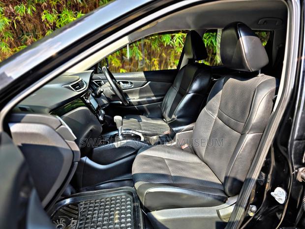 Nissan X-Trail Sunroof & 7 Seat 2012