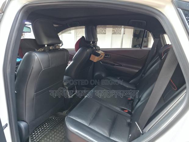 Toyota Harrier advance premium 2015