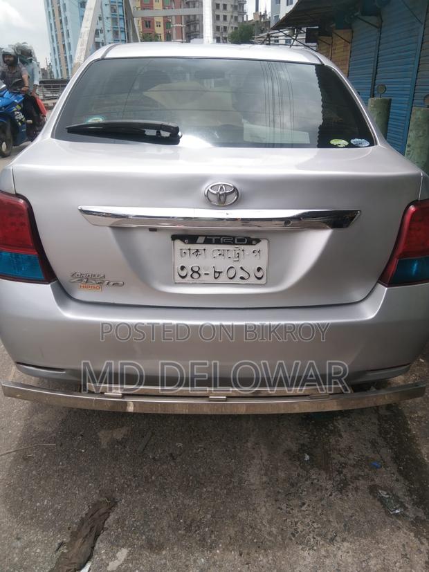 Toyota Axio 2012