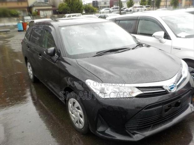 Toyota Fielder Hybrid EX Black 2021