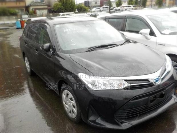Toyota Fielder Hybrid EX Black 2021