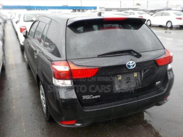 Toyota Fielder Hybrid EX Black 2021