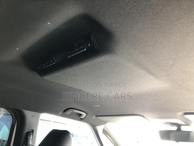 Toyota Noah SZ HYB MODELISTA KIT 2023