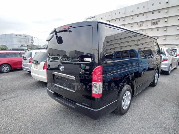 Toyota Hiace Super GL Dark Prime2 2022