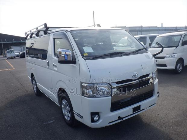 Toyota Hiace Super GL prime 2021
