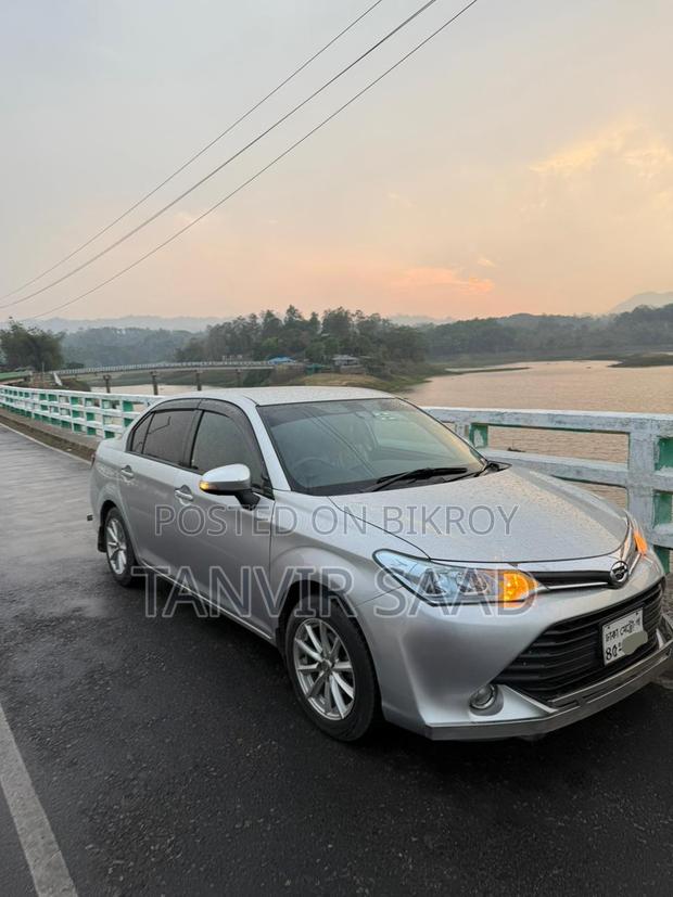 Toyota Axio 2016