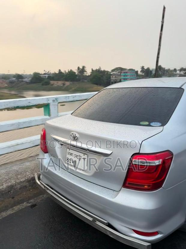 Toyota Axio 2016