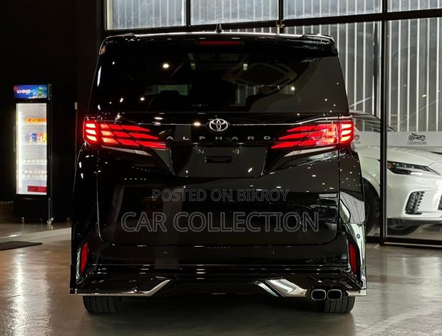 Toyota Alphard Executive Lounge New 2025