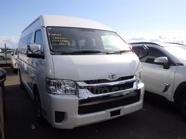 Toyota Hiace GRAND CABIN 2021