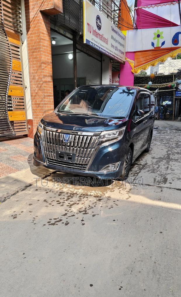 Toyota Esquire hybrid gi premium 2020