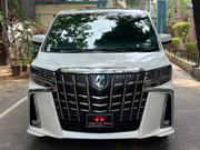 Toyota Alphard Hybrid(Push Start) 2019 for sale