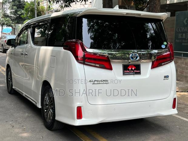 Toyota Alphard Hybrid(Push Start) 2019