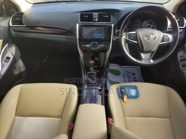 Toyota Premio F-EX PKG 38000 KM 2020