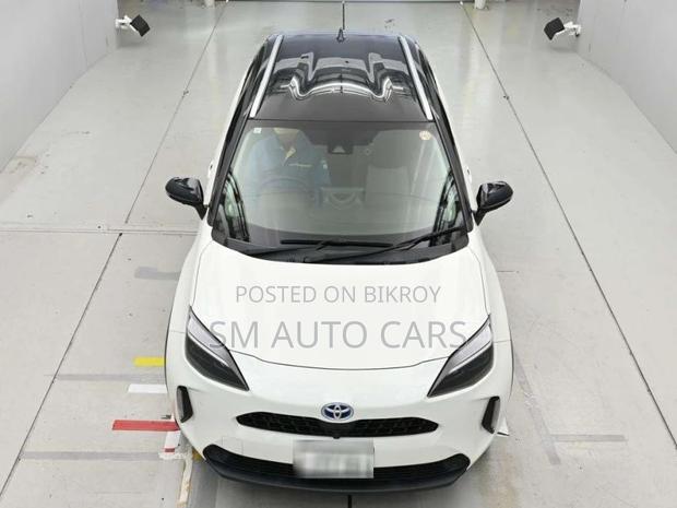 Toyota Yaris Cross Z Pearl & Black 2022