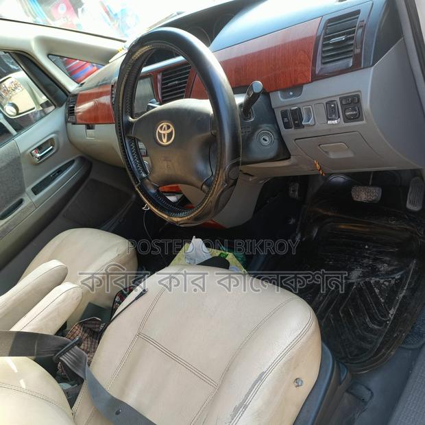 Toyota Noah x 2003