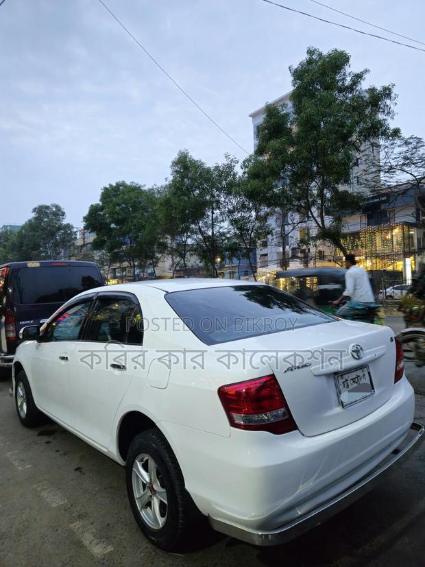 Toyota Axio white 2006